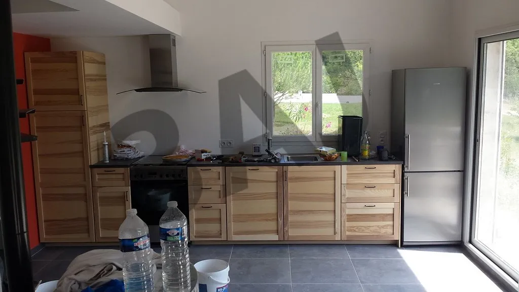 Chantier : cuisine en cours d'installation
